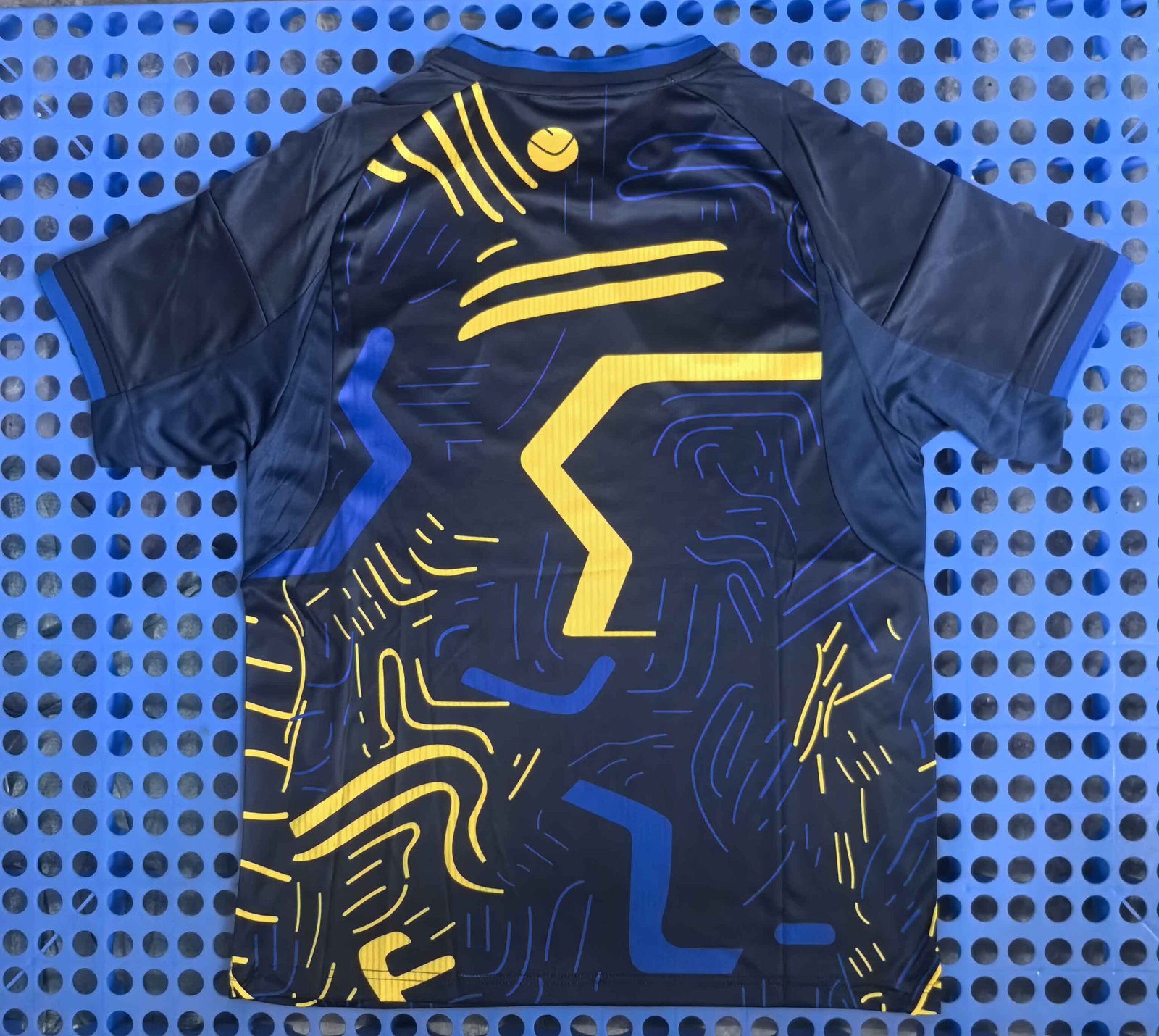 2025 Leeds United training jersey - Image 2