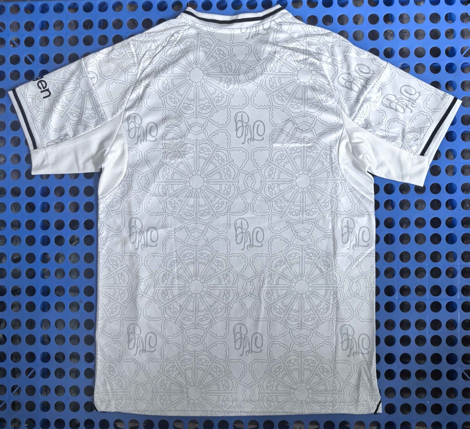 2025 Nottingham Forest Away Football Jersey - Image 2