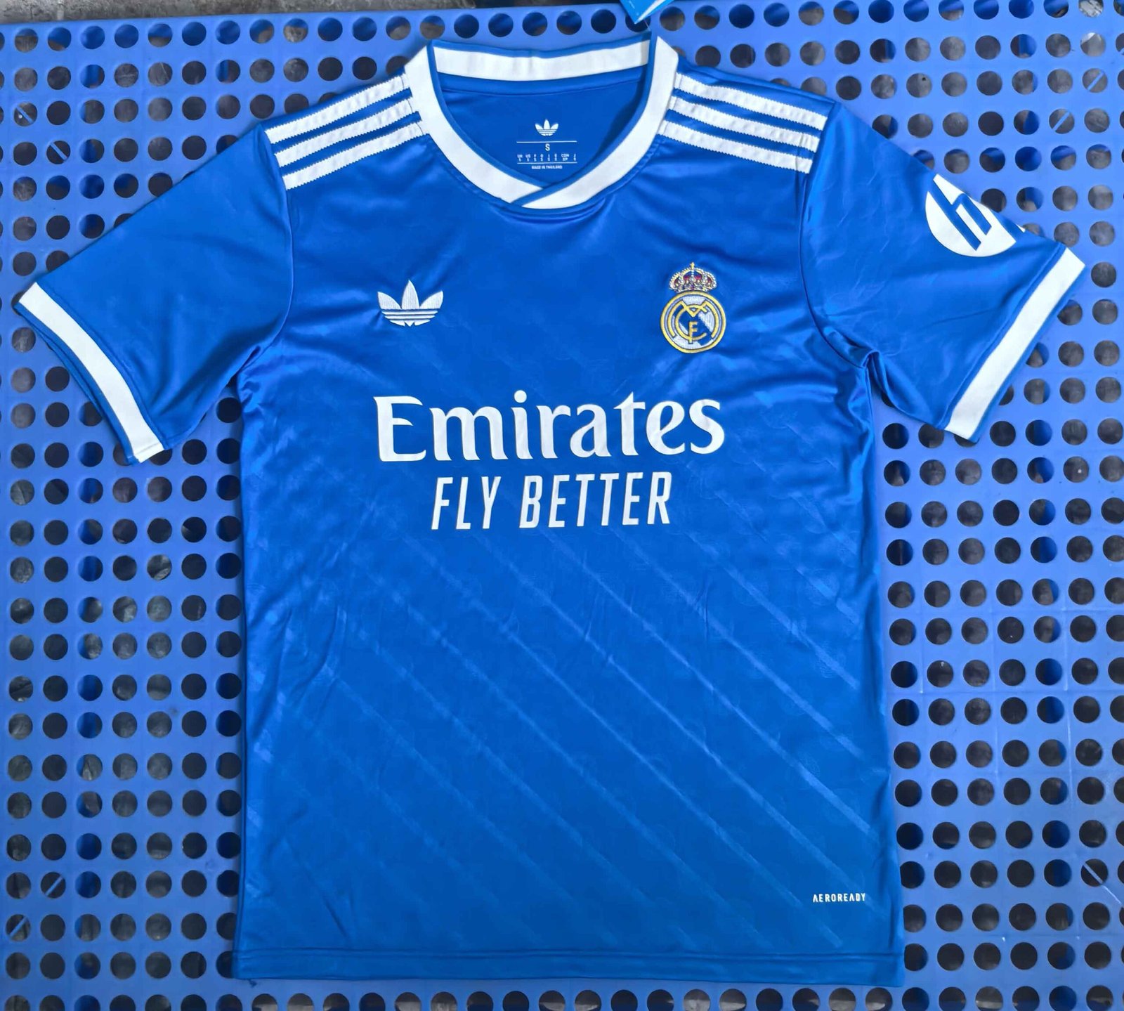 Real Madrid's second away jersey