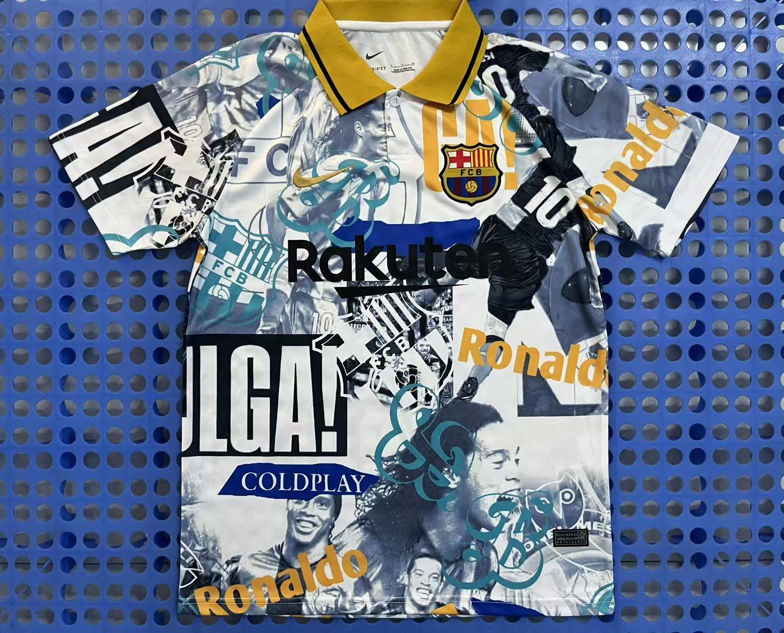 Barcelona's Ronaldinho graffiti version jersey