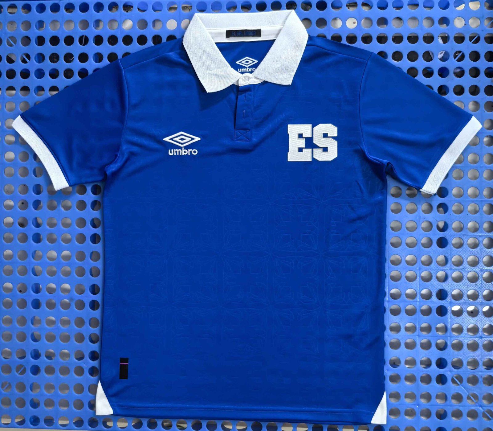 El Salvador's home jersey