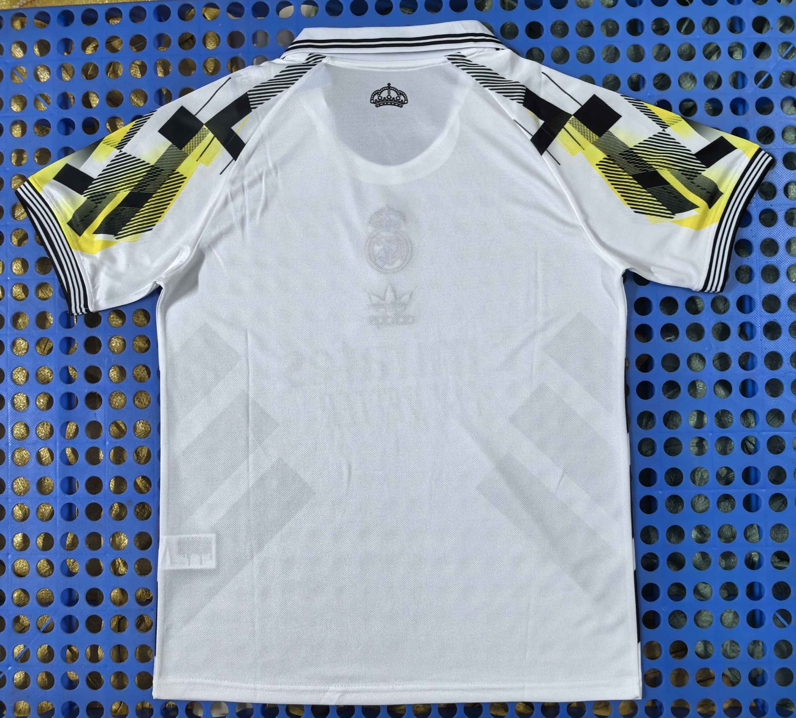 Real Madrid's clover white pre-match training Jersey - Image 2