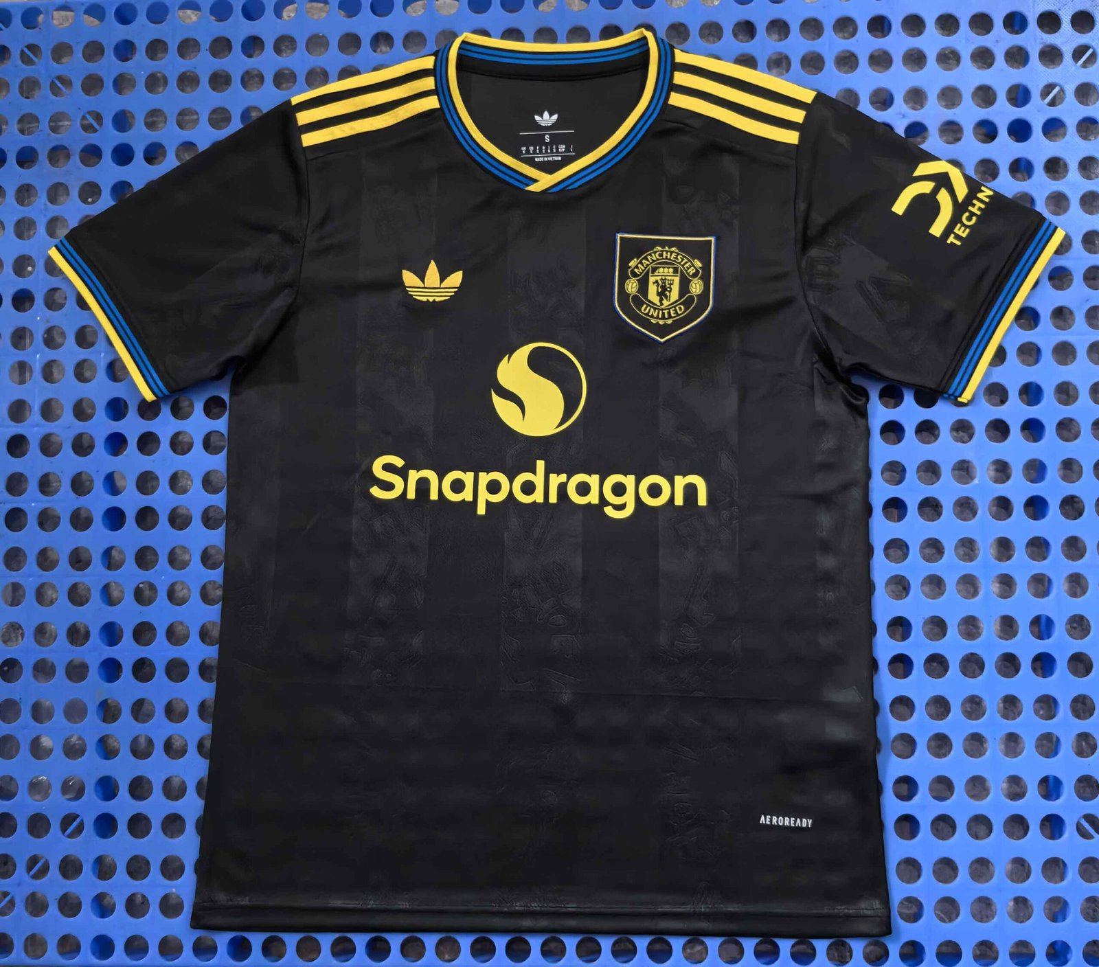 Manchester United's second away jersey