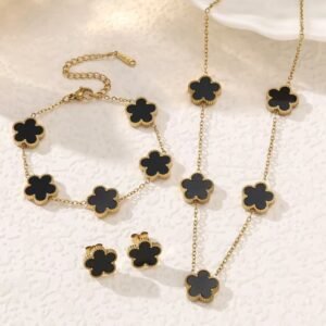 Lucky Five-Leaf Petal Bracelet Stud Accessory set