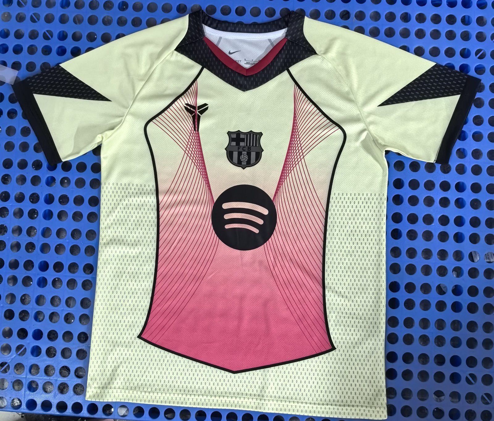 Barcelona concept jersey