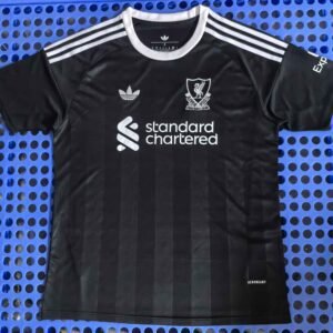 Real Madrid goalkeeper black jersey