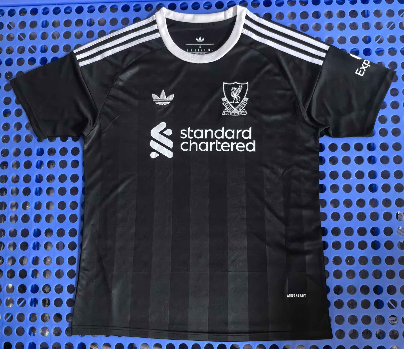 Real Madrid goalkeeper black jersey