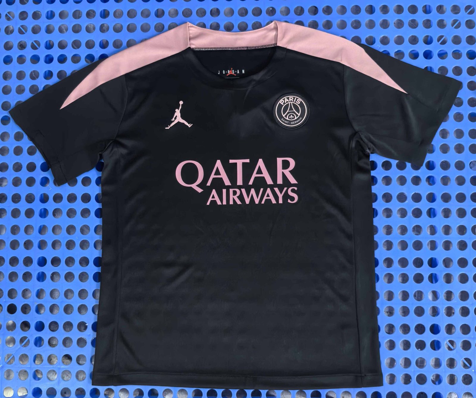 Paris training jersey