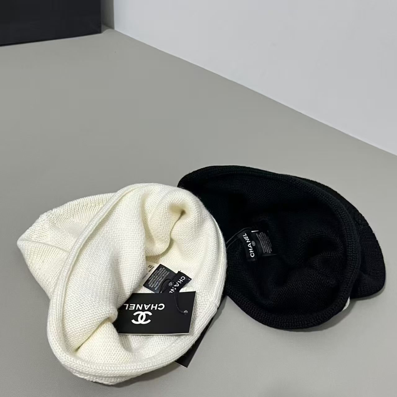 CHANEL Autumn winter casual knitted cap - Image 3