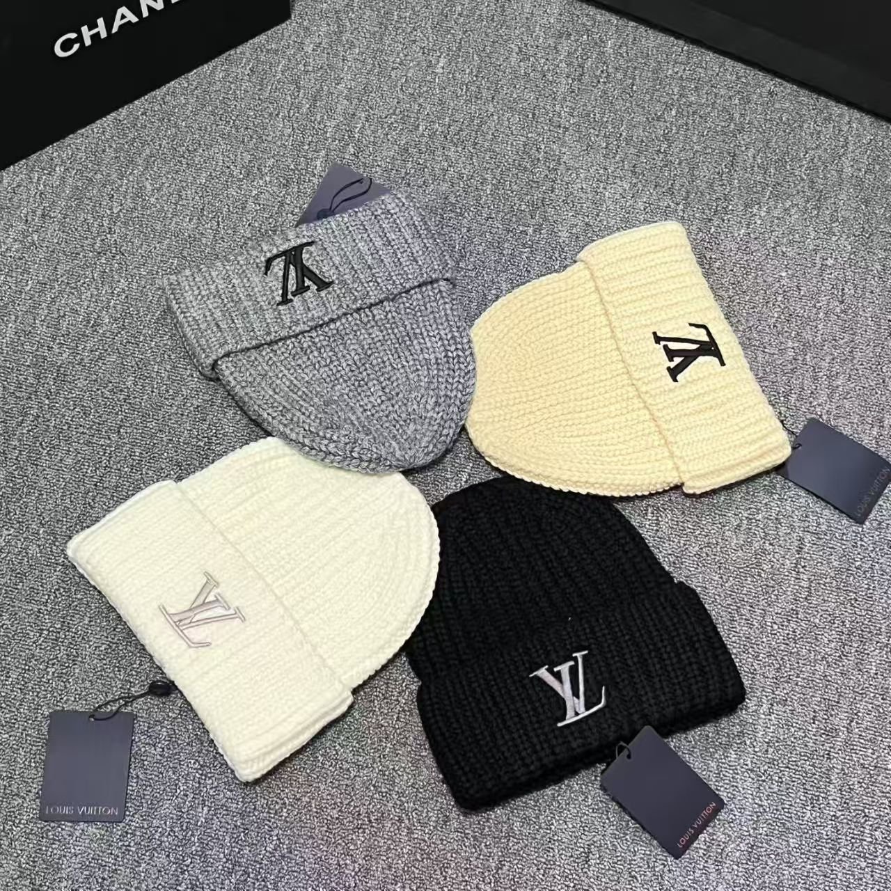 LV fashionable knitted hats beanie - Image 2