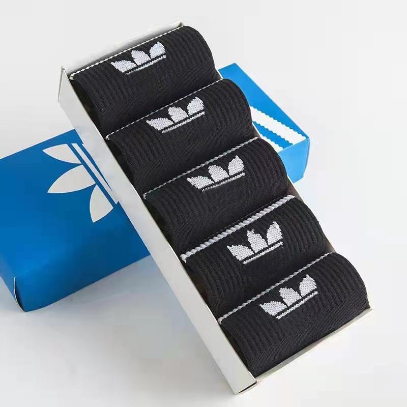 Boxed Adidas trendy couple sports socks - Image 3