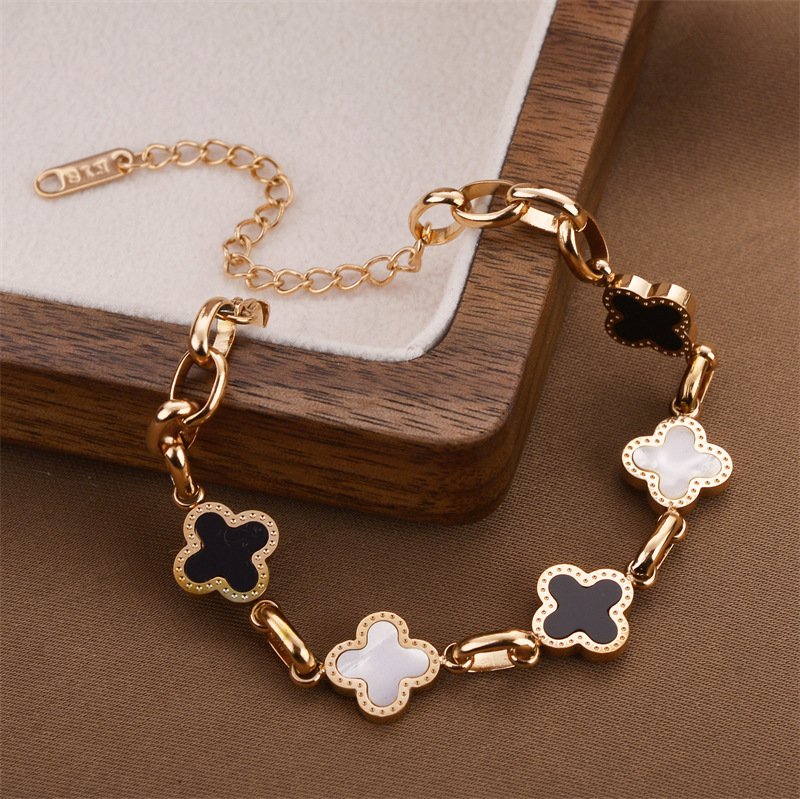 Four-leaf clover titanium steel bracelet for women - Image 3