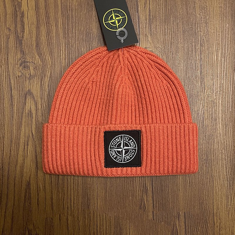 stone island knitted hat