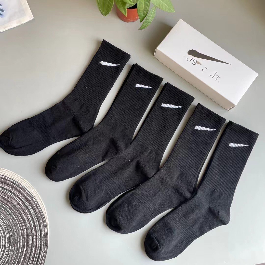 Boxed Nike cotton socks - Image 6