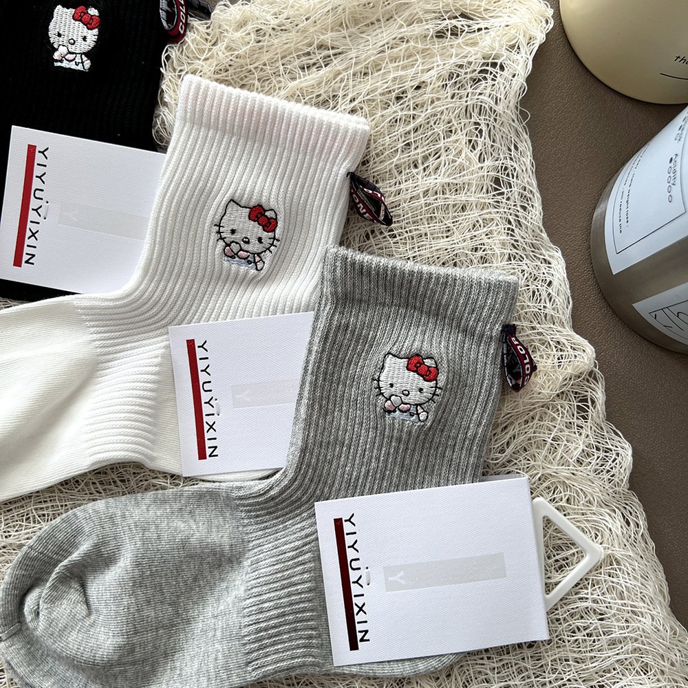 Cartoon kitty embroidered logo women's socks - Image 4