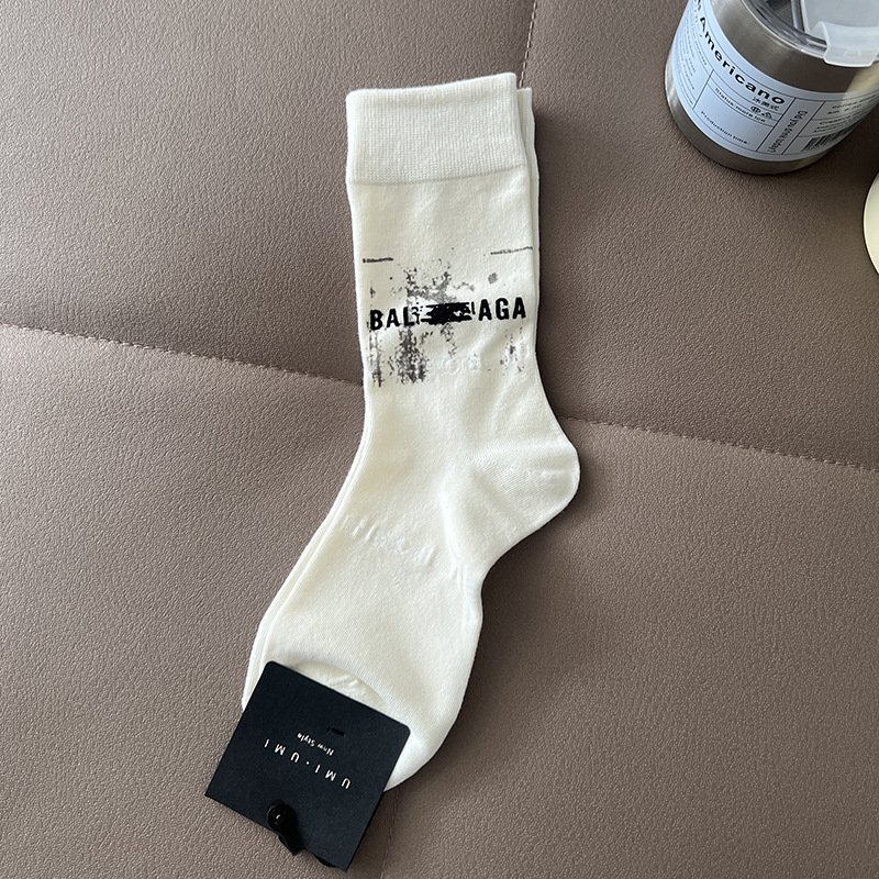 Light luxury letter inkjet graffiti men socks - Image 5