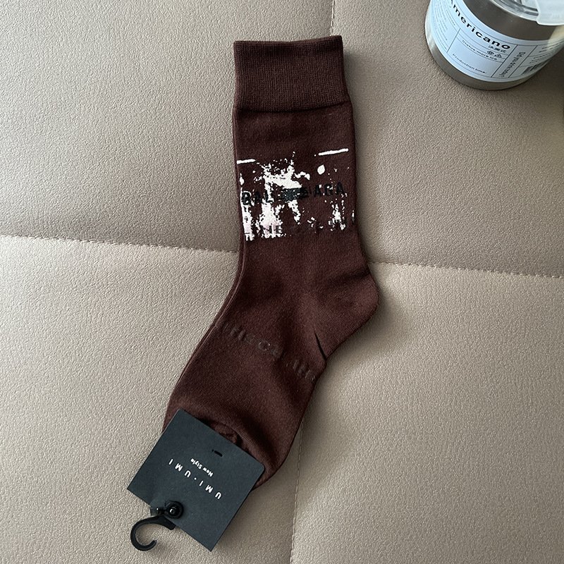 Light luxury letter inkjet graffiti men socks - Image 2