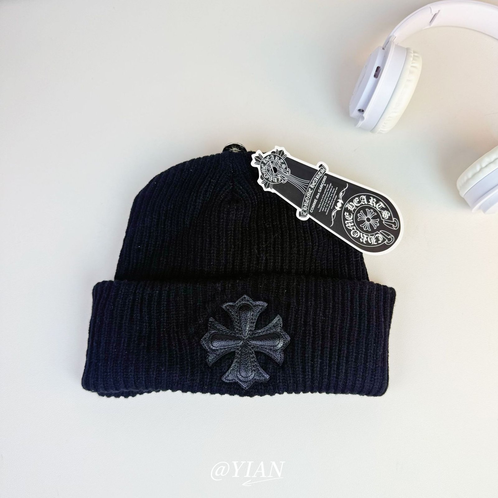 Cross-shaped casual woolen cap - Image 4