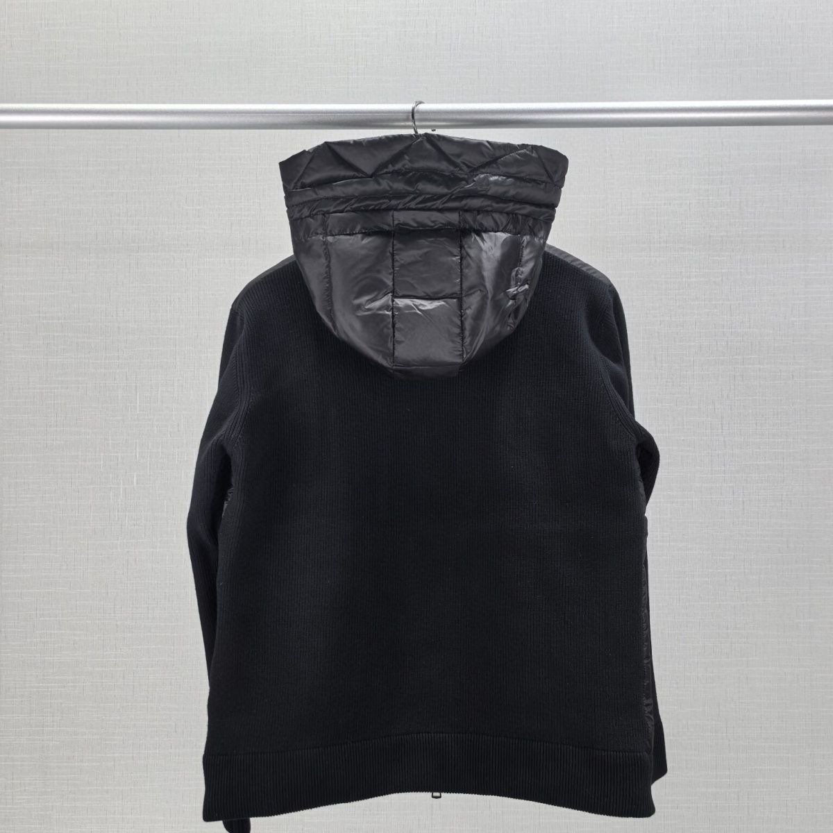 Men's hooded knitted down jacket