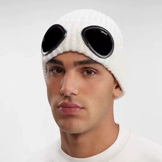 Pullover CP knitted cap